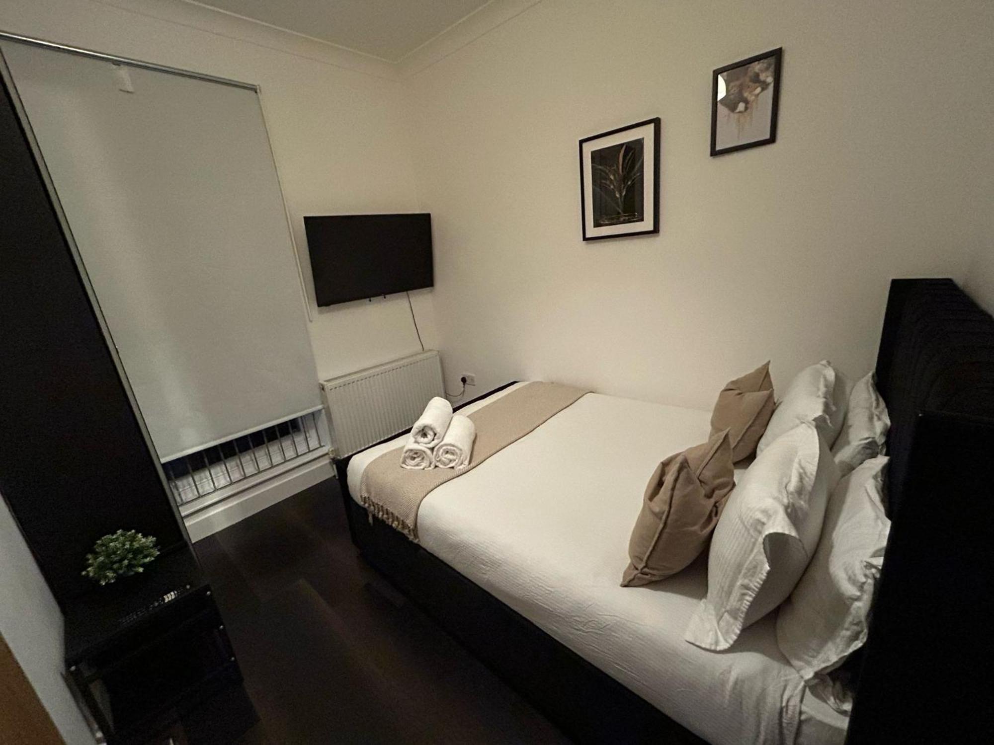 Affordable 2bed And 3bed In E14 * Londres