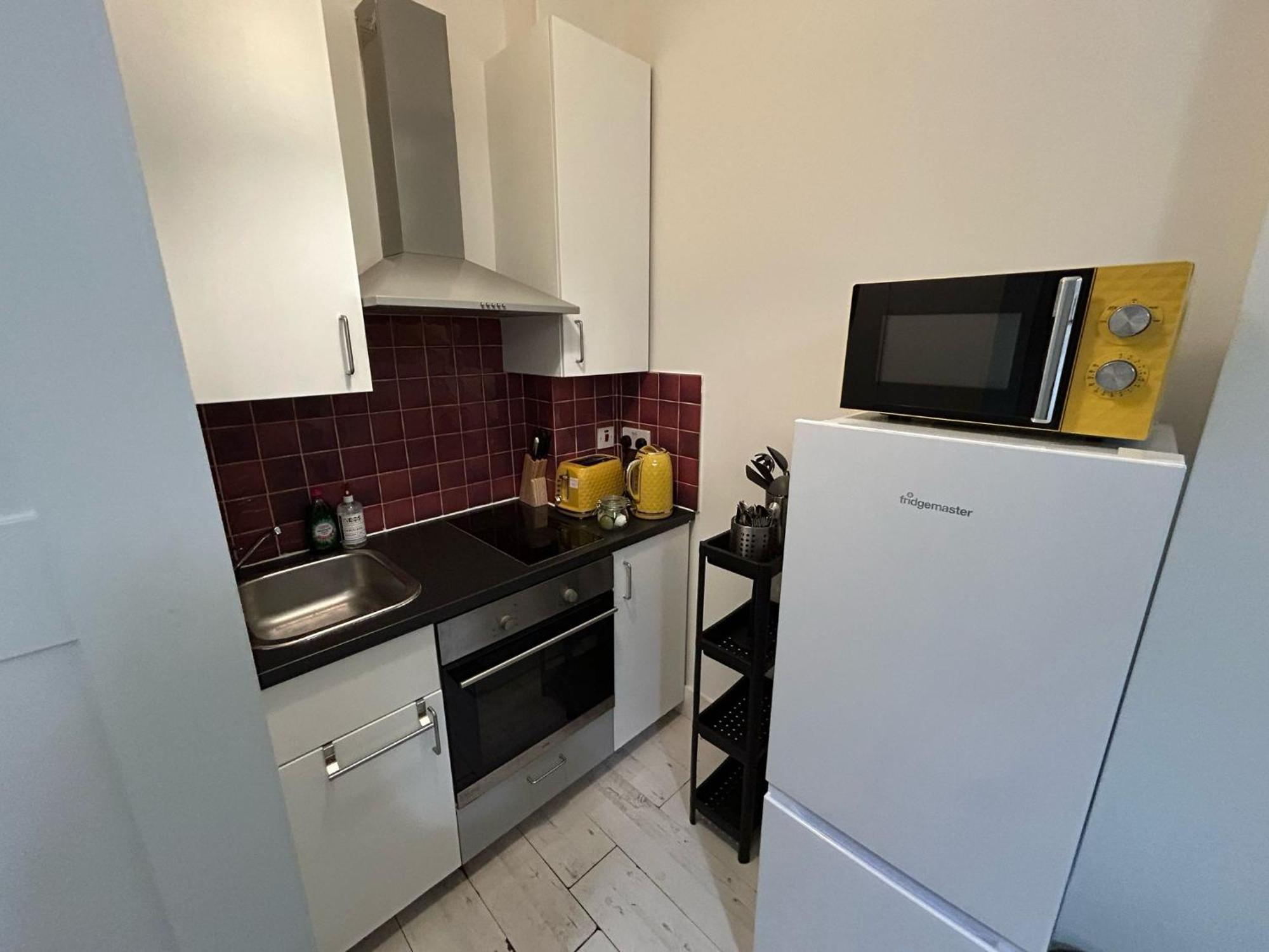 Affordable 2bed And 3bed In E14 *